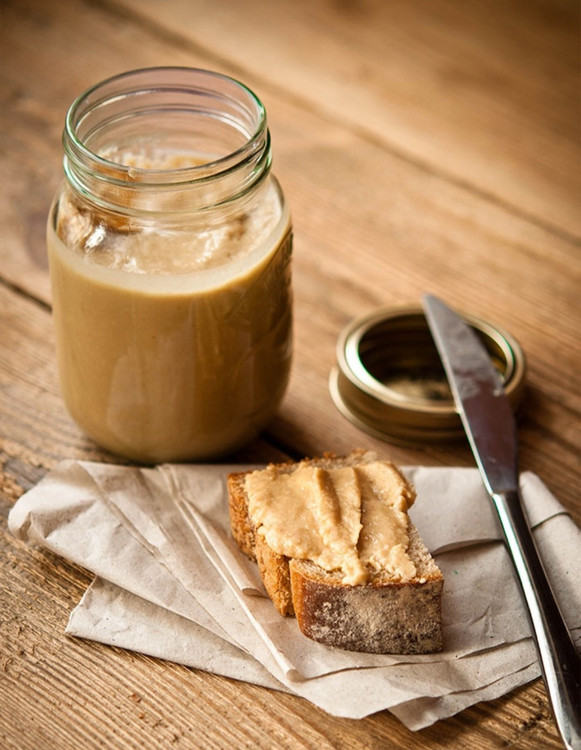 کره بادام زمینی خالص و ارگانیک؛ محصول انرژیزا و مقوی با بادام زمینی "کره بادام زمینی ارگانیک